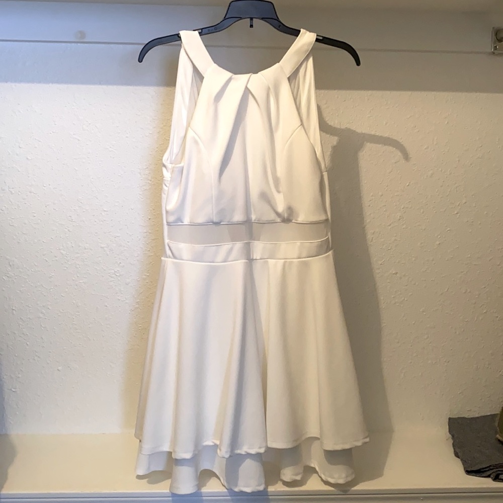 Women’s White Dress